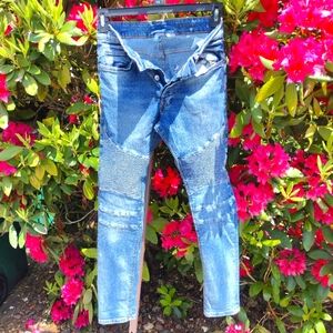 Divided Ribbed Skinny Jeans